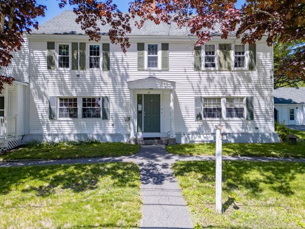 67 Winter Street , Topsham, ME 04086