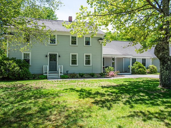 56 Yarmouth Road , Gray, ME 04039