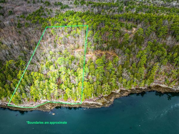 16 Otter Lane , Westport Island, ME 04578