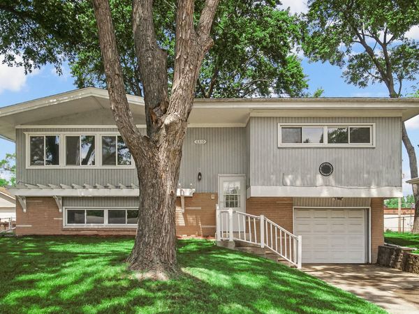 6310 Defiance Avenue , Portage, IN 46368
