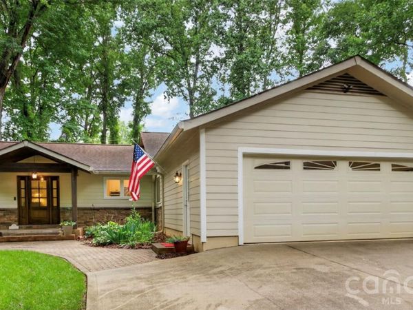 64 Timberidge Drive , Clover, SC 29710