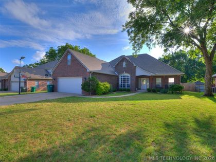 2218 S 113th West Court Sapulpa, OK 74066