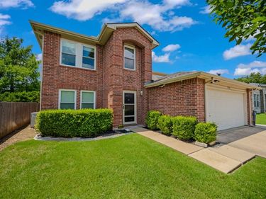 5312 Emmeryville Lane, Fort Worth, TX 76244
