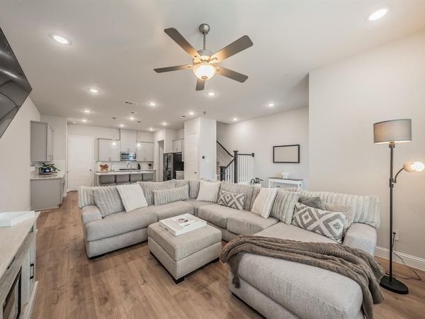 12933 Couture Drive, Farmers Branch, TX 75234