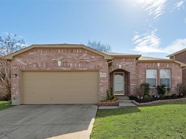 2528 Big Spring Drive, Fort Worth, TX 76120