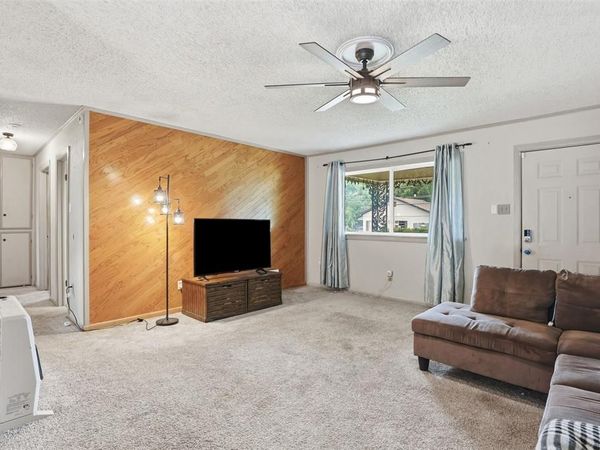 4304 Hodgkins Road, Lake Worth, TX 76135