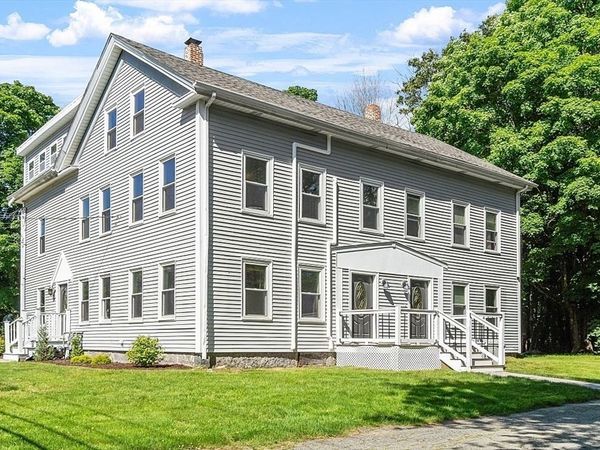 51 School St, Unit 3, Upton, MA 01568