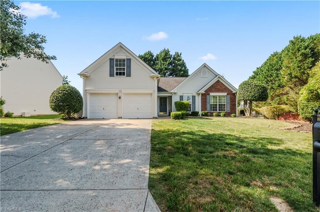 9400 Shepparton Drive, Huntersville, NC 28078 Main Photo