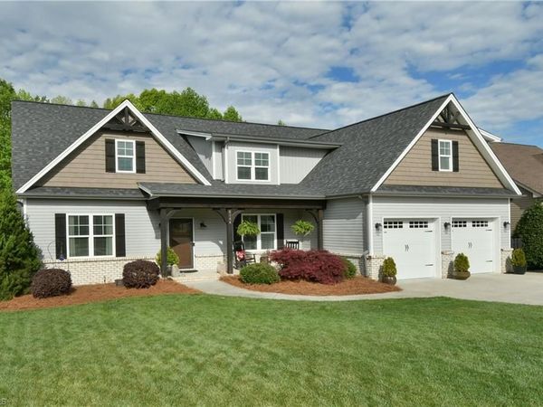 6844 Orchard Path Drive, Clemmons, NC 27012