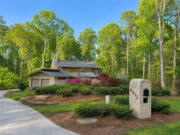 6832 Colonial club Drive, Thomasville, NC 27360
