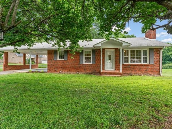 301 Milling Road , Mocksville, NC 27028