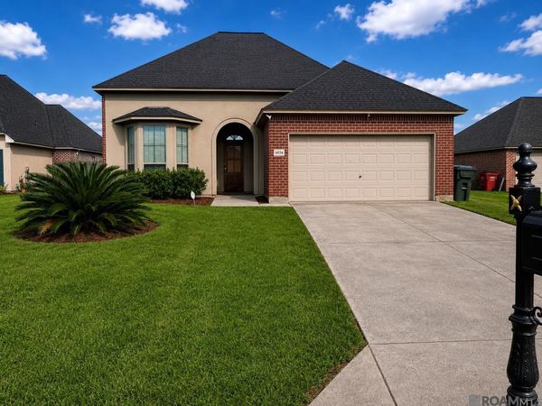 6034 Tuscany Ln, Sorrento, LA 70778
