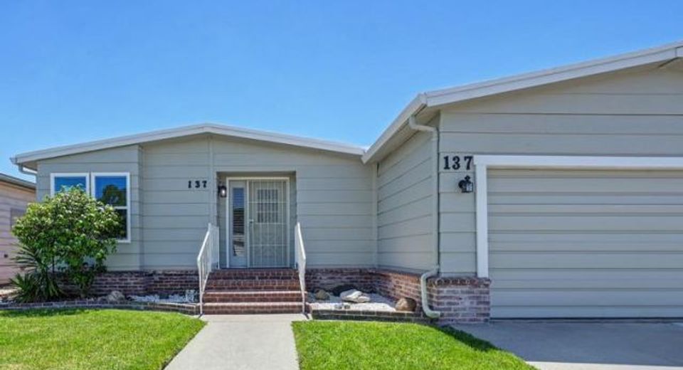 137 Kassberg, Roseville, CA 95678 Photo