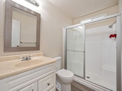 137 Kassberg, Roseville, CA 95678 Photo