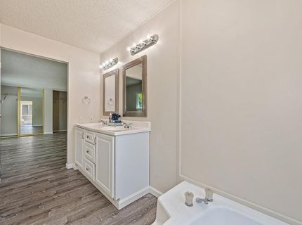 137 Kassberg, Roseville, CA 95678 Photo