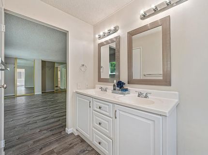 137 Kassberg, Roseville, CA 95678 Photo