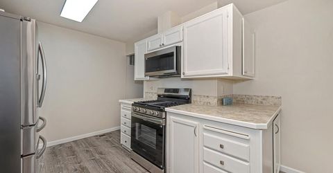 137 Kassberg, Roseville, CA 95678 Photo