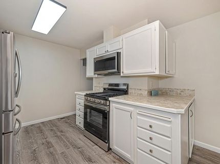 137 Kassberg, Roseville, CA 95678 Photo