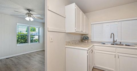 137 Kassberg, Roseville, CA 95678 Photo
