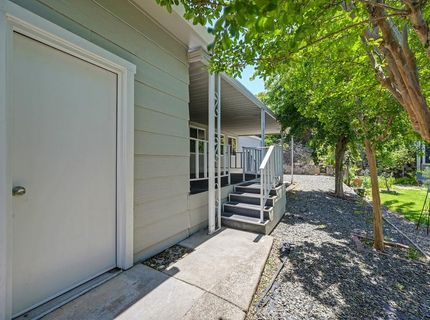 137 Kassberg, Roseville, CA 95678 Photo