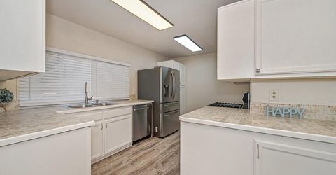 137 Kassberg, Roseville, CA 95678 Photo