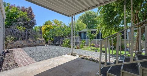 137 Kassberg, Roseville, CA 95678 Photo