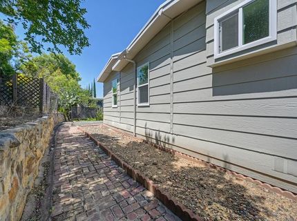 137 Kassberg, Roseville, CA 95678 Photo