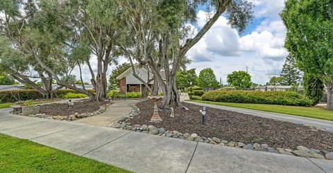 137 Kassberg, Roseville, CA 95678 Photo