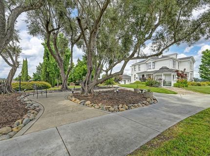 137 Kassberg, Roseville, CA 95678 Photo