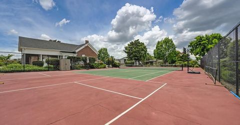 137 Kassberg, Roseville, CA 95678 Photo
