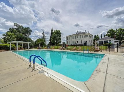 137 Kassberg, Roseville, CA 95678 Photo