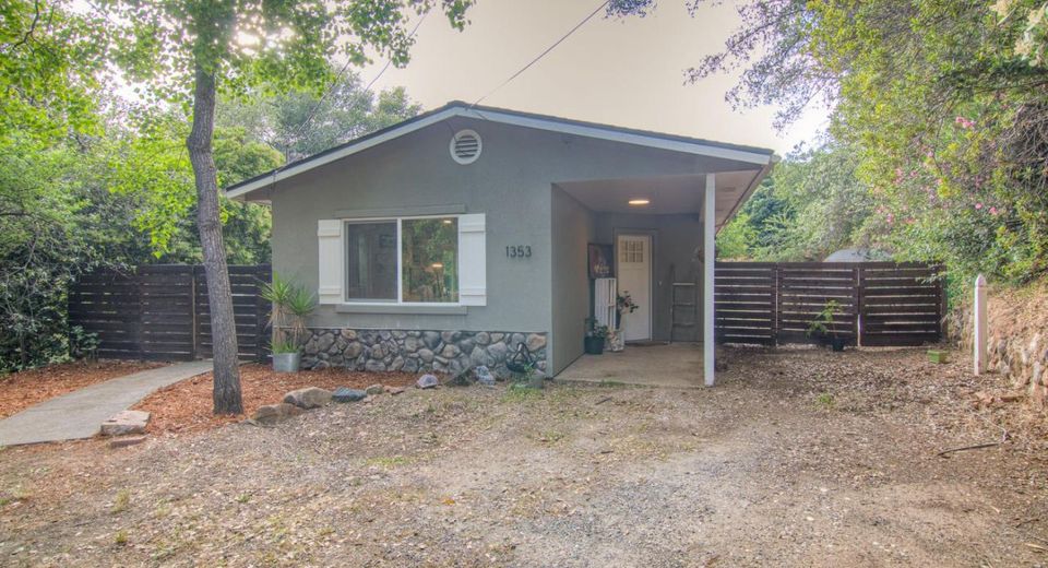 1353 Martin Dr, Auburn, CA 95603 Photo