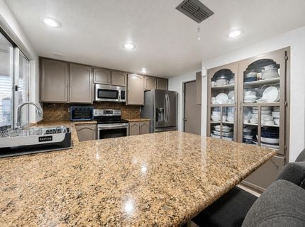 7962 Graylodge Ct, Sacramento, CA 95828 Photo