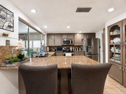7962 Graylodge Ct, Sacramento, CA 95828 Photo