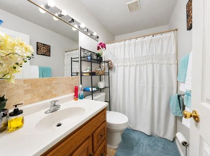 7962 Graylodge Ct, Sacramento, CA 95828 Photo