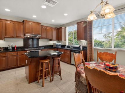 829 Hildebrand Cir, Folsom, CA 95630 Photo
