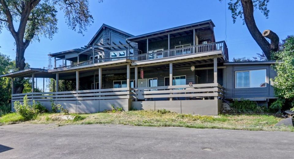 2181 Garden Hwy, Sacramento, CA 95833 Photo