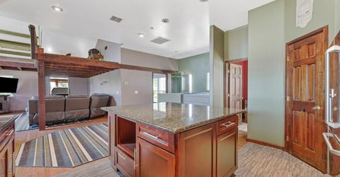 2181 Garden Hwy, Sacramento, CA 95833 Photo