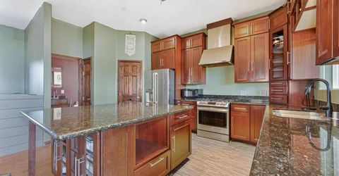 2181 Garden Hwy, Sacramento, CA 95833 Photo