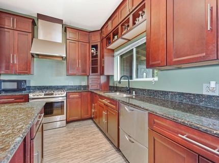2181 Garden Hwy, Sacramento, CA 95833 Photo