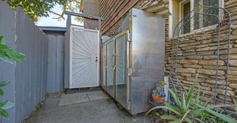 2181 Garden Hwy, Sacramento, CA 95833 Photo