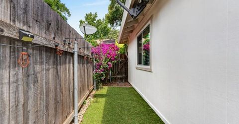 7993 La Riviera Dr, Sacramento, CA 95826 Photo