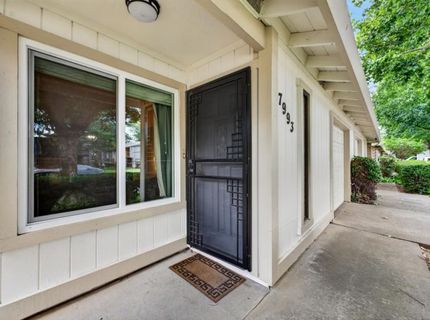 7993 La Riviera Dr, Sacramento, CA 95826 Photo