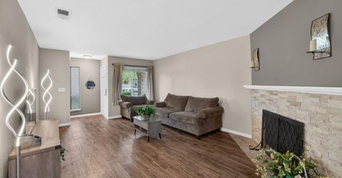 7993 La Riviera Dr, Sacramento, CA 95826 Photo