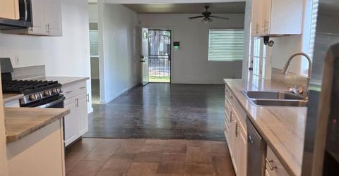 5328 22nd Ave, Sacramento, CA 95820 Photo