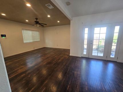 5328 22nd Ave, Sacramento, CA 95820 Photo