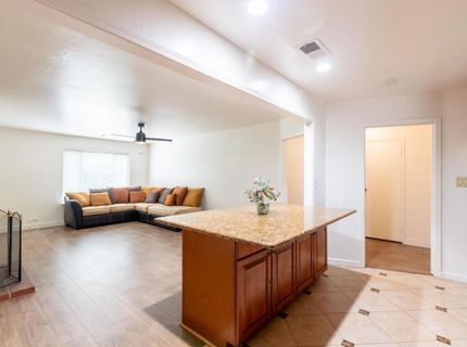 1152 Greenhills Rd, Sacramento, CA 95864 Photo
