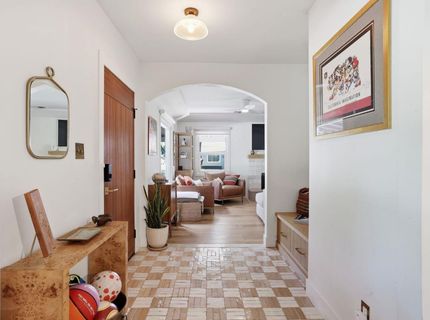 200 San Antonio Way, Sacramento, CA 95819 Photo
