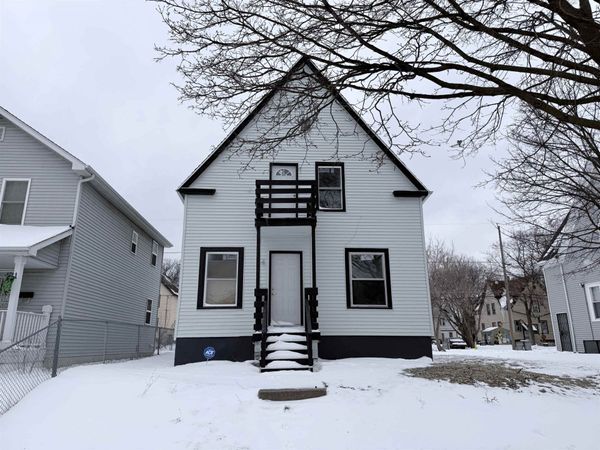 2611 N 33rd Street, Milwaukee, WI 53210