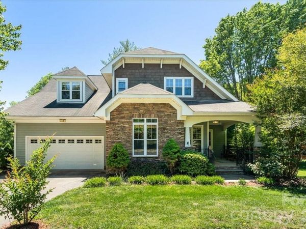 126 Carolina Bluebird Loop, Arden, NC 28704